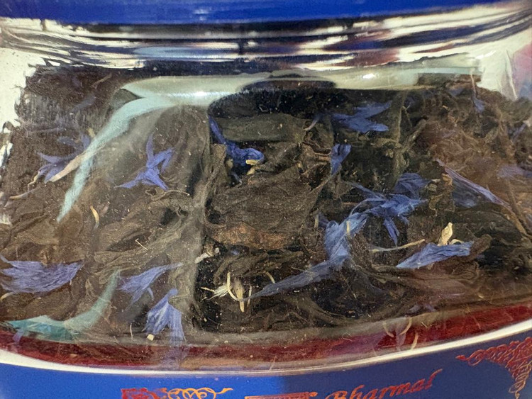 چای هندی عطری بارمال ۲۰۰ گرمی با گلبرگهای آبی گل گندم