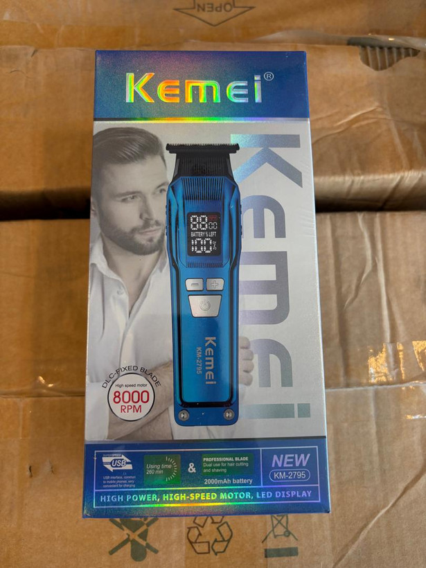 ست اصلاح ۳ کاره کیمی KM‑2795 شامل شیو، خطزن و اصلاح بینی